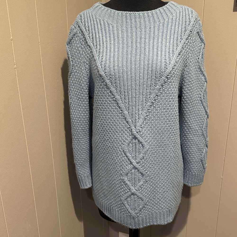 Karl Lagerfeld sky blue ribbed basket weave twisted rope pattern knit sweater. S